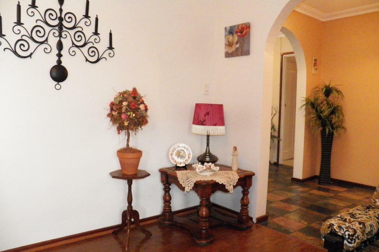 The Spanish Guesthouse, Private Rooms — Photos 3